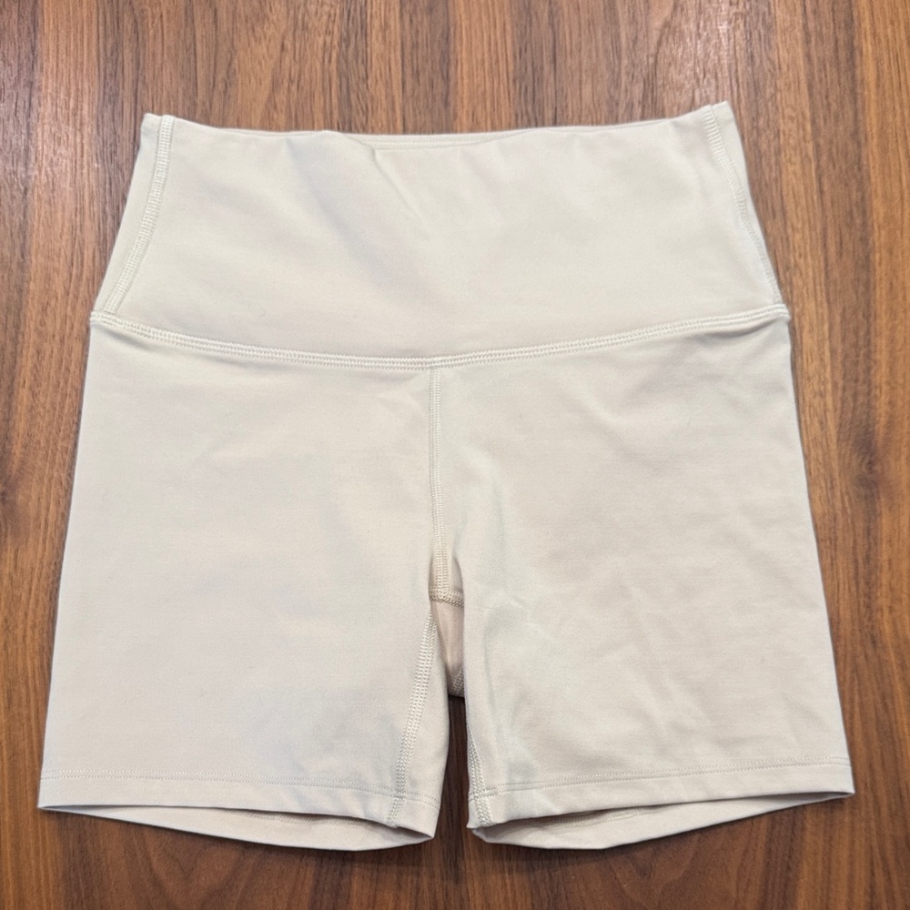 NWOT Women's Cream High-Waisted Biker Shorts